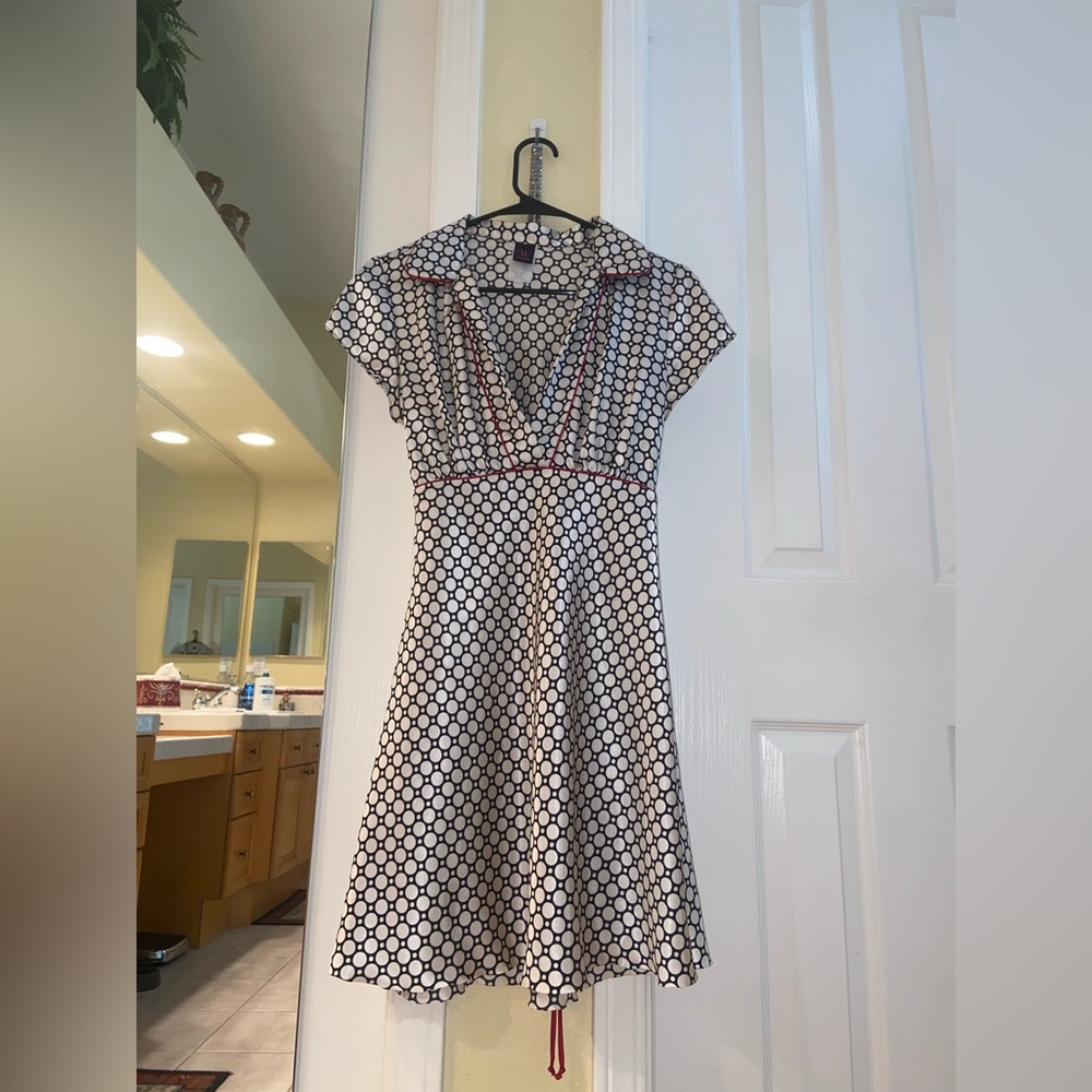 black and white 90s dress
